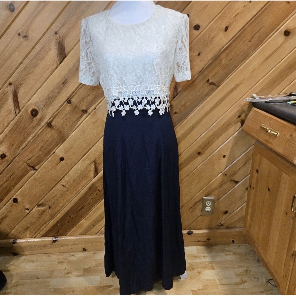 Vtg Jeffrey & Dara Midi‎ Lace Top Flowy Midi Size 8 Short Sleeve Made In The USA